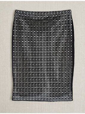 NWT Women's - Vince Camuto Black Crochet Overlay Skirt, Size XS Petite